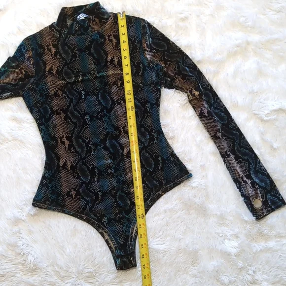 🔴LOWEST! I.AM.GIA Teal Velvet Snakeskin Bodysuit with Thumbholes - Picture 17 of 17
